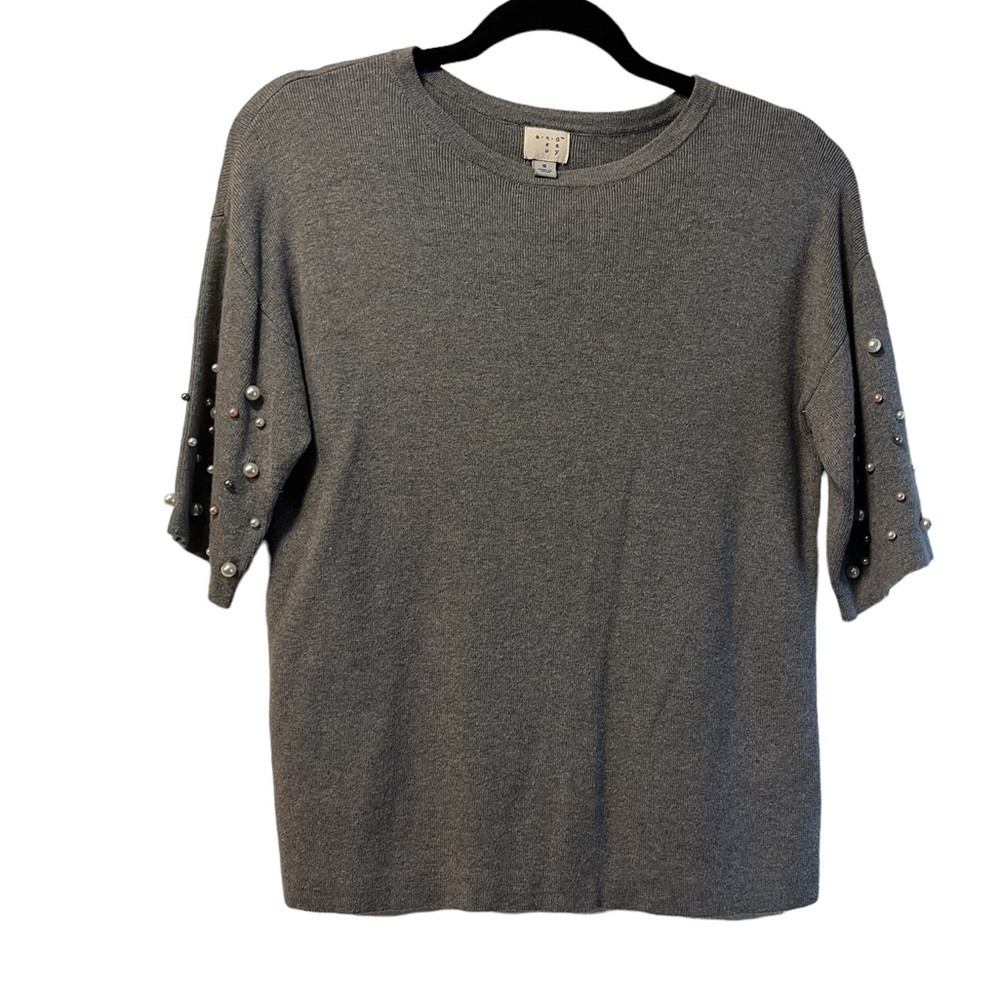 a new day gray‎ sweater with beaded short sleeves, size small.